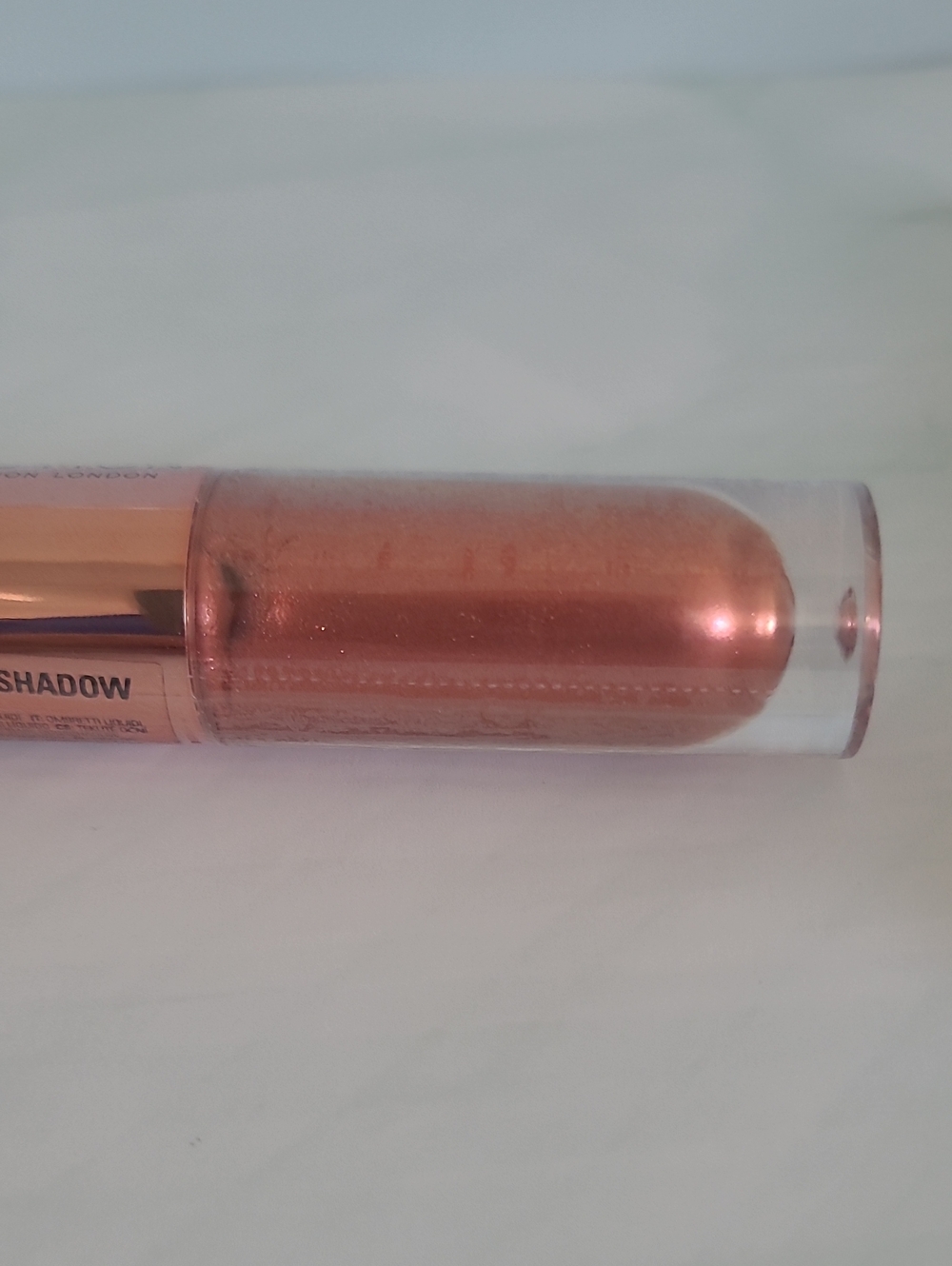 Revolution Make Up .. Double Up Liquid Shadow .. Infatuated - Picture 5 of 5